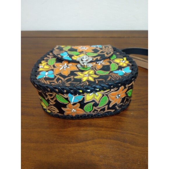 Black Flowered Hand Tooled Leather Purse - Picture 5 of 5